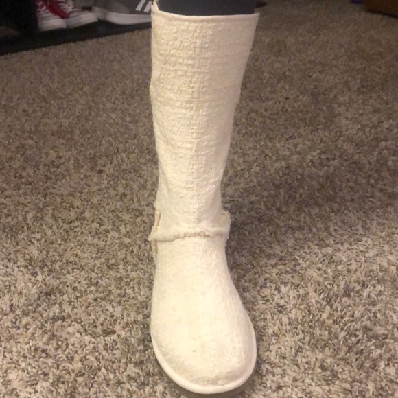 UGG Heirloom Lace up Natural - Picture 4 of 5